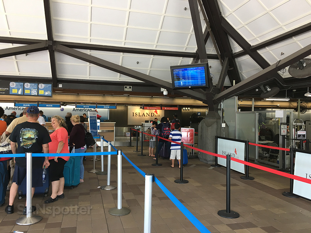 Kona Airport closes