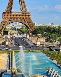 Eiffel Tower in Paris to reopen