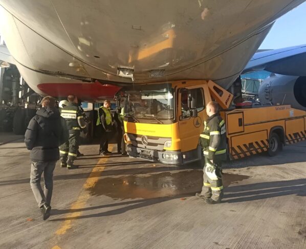 Emirates A380 Damage