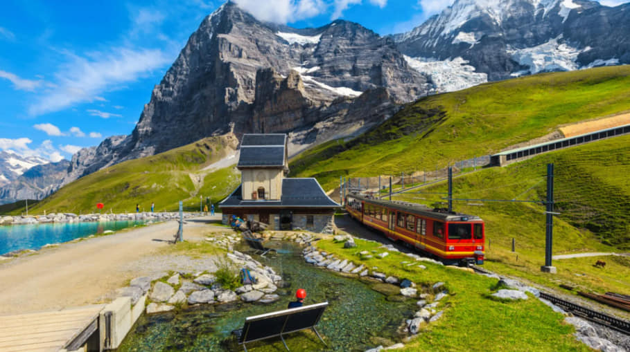 Switzerland travel industry surges