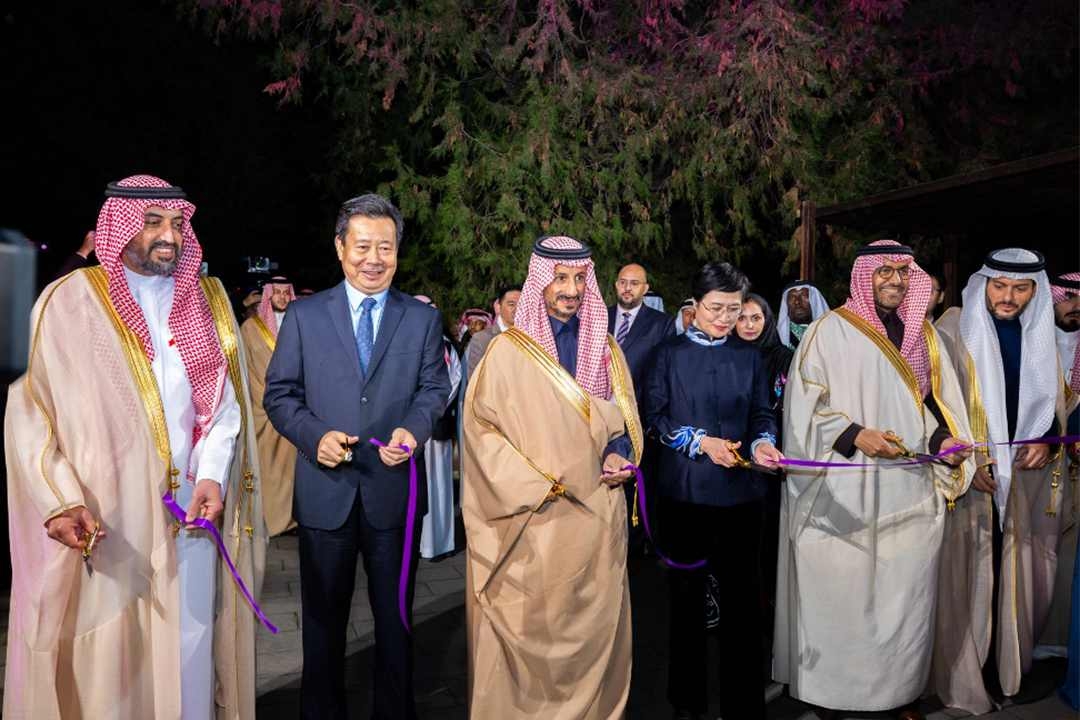 Saudi Tourism Minister Pushes for Visa-Free Travel With China