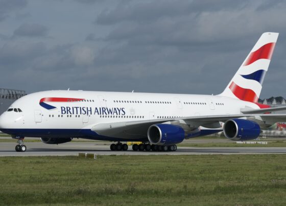 British Airways flight diverted from Heathrow after lightning struck it