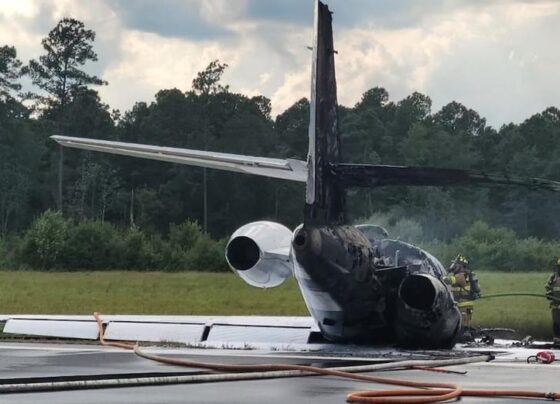 Passengers safe after jet emergency landing in Washington