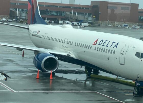 10 Delta passengers hurt in Salt Lake City